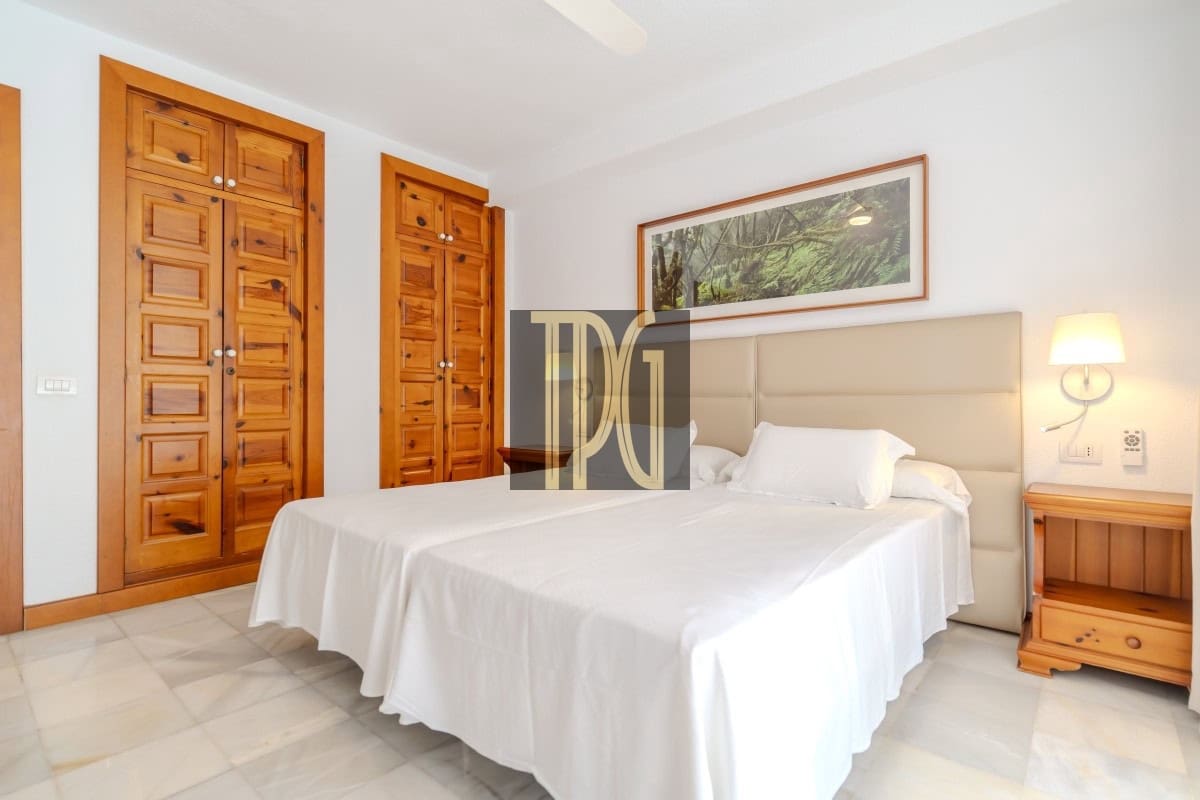 Apartamento de 1 habitación en Playa de las Americas en venta - 520.000 € (Ref: 9619098)