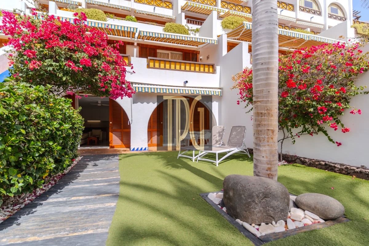 Apartamento de 1 habitación en Playa de las Americas en venta - 520.000 € (Ref: 9619098)