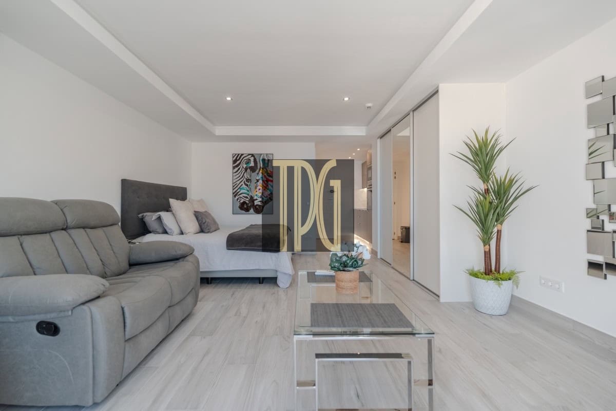 Apartamento en Los Cristianos en venta - 199.000 € (Ref: 9620782)
