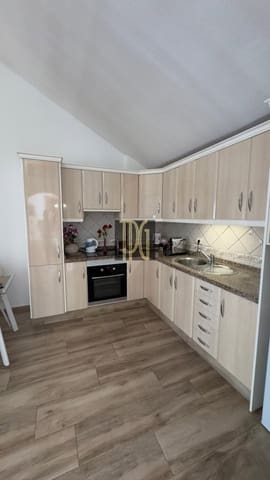 1 bedroom Apartment for sale in Los Cristianos, Arona - € 299,000 (Ref: 9627253)