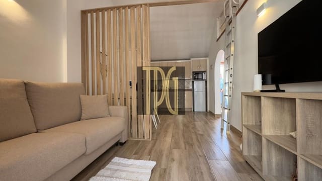 1 bedroom Apartment for sale in Los Cristianos, Arona - € 299,000 (Ref: 9627253)