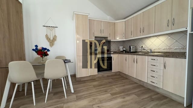 1 bedroom Apartment for sale in Los Cristianos, Arona - € 299,000 (Ref: 9627253)