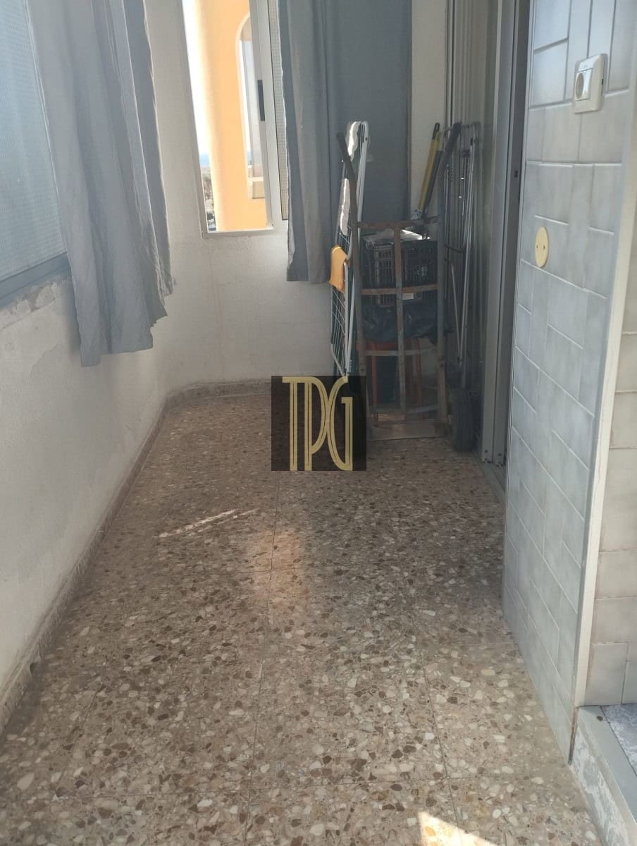 Apartamento de 3 habitaciones en Los Cristianos en venta - 420.000 € (Ref: 9627254)