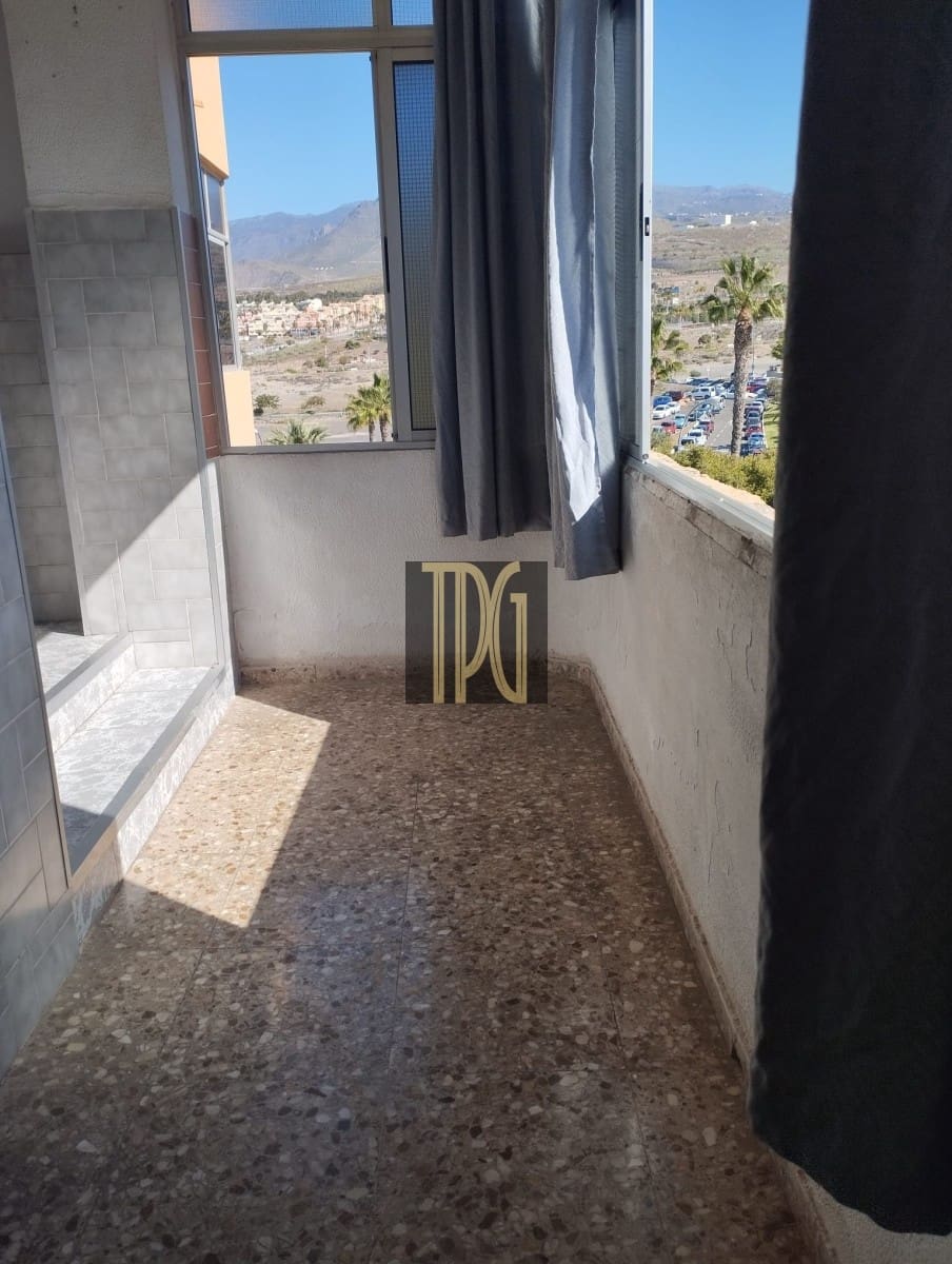 Apartamento de 3 habitaciones en Los Cristianos en venta - 420.000 € (Ref: 9627254)