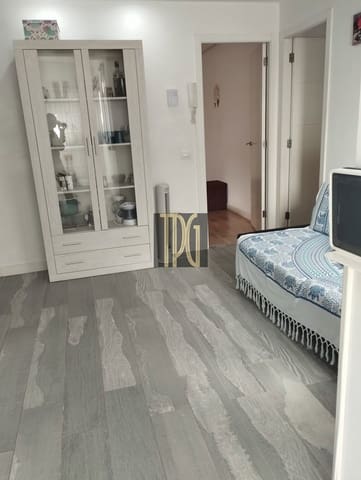 2 soveværelse Lejlighed til salg i Los Cristianos, Arona - € 260.000 (Ref: 9627256)