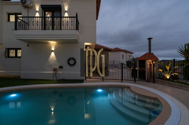 5 slaapkamer Villa te koop in Chayofa, Arona - € 1.250.000 (Ref: 9904289)
