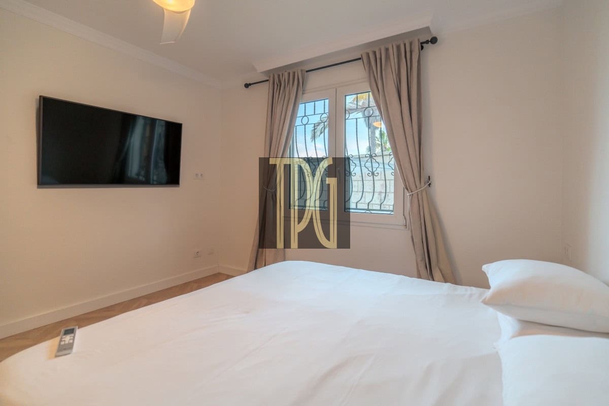 5 slaapkamer Villa te koop in Chayofa - € 1.250.000 (Ref: 9904289)