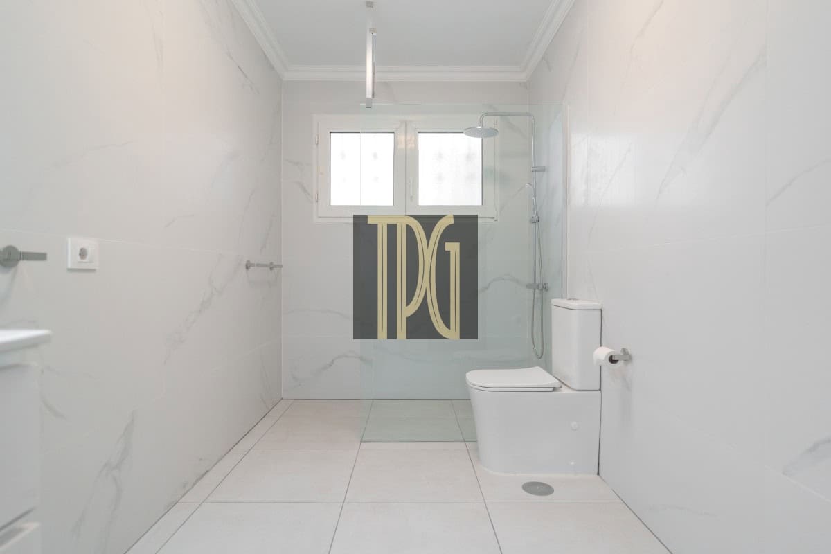 5 slaapkamer Villa te koop in Chayofa - € 1.250.000 (Ref: 9904289)
