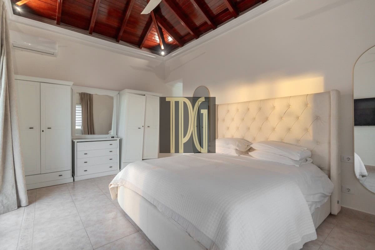 5 slaapkamer Villa te koop in Chayofa - € 1.250.000 (Ref: 9904289)