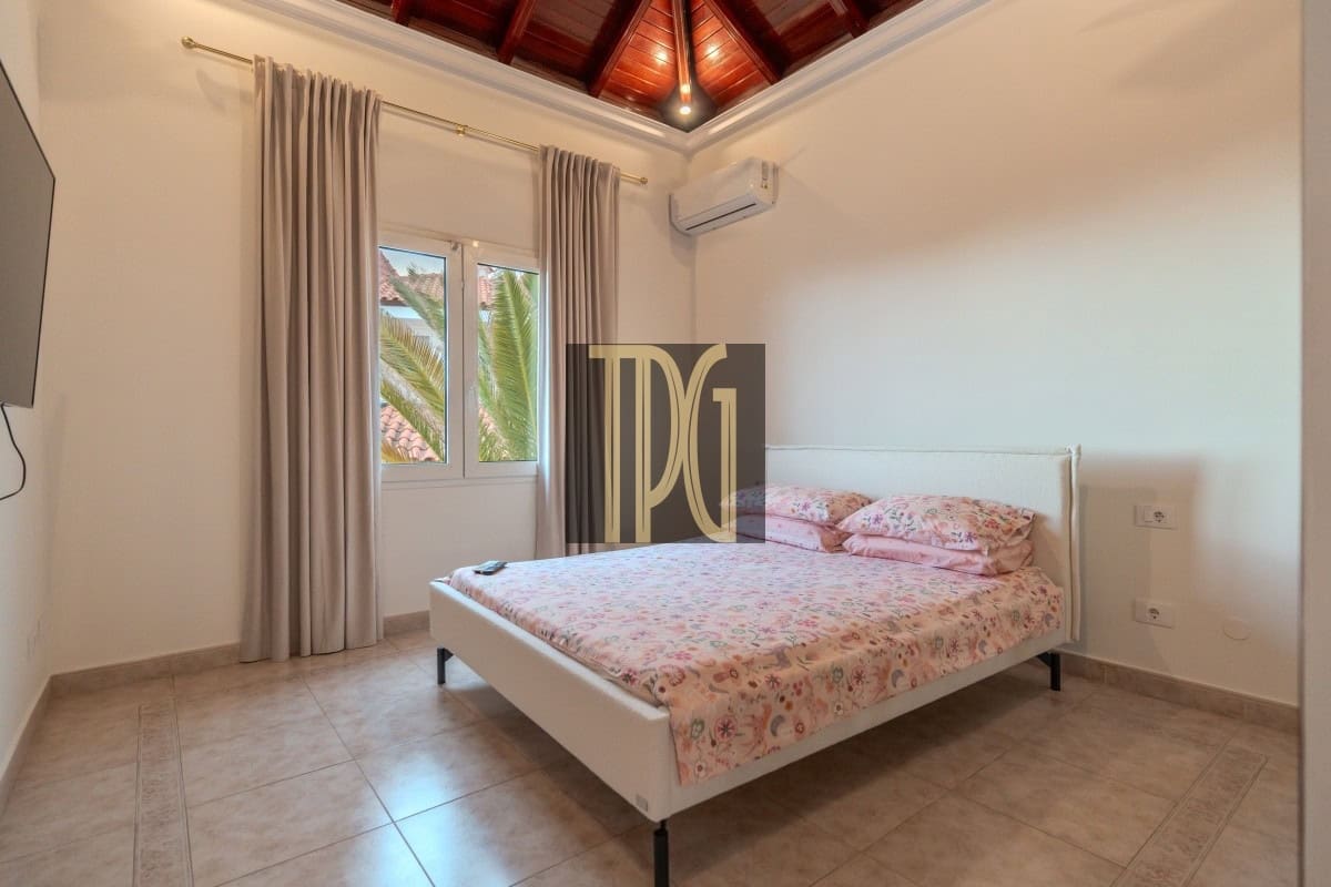5 slaapkamer Villa te koop in Chayofa - € 1.250.000 (Ref: 9904289)