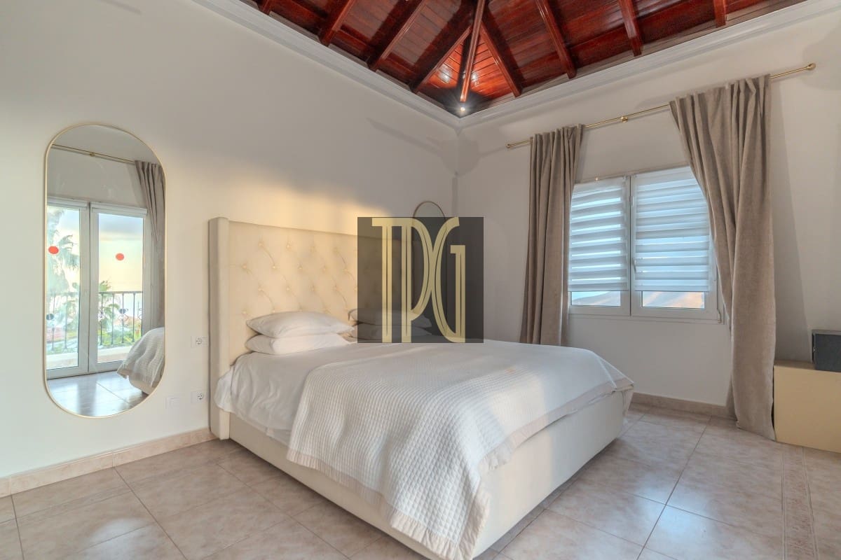 5 slaapkamer Villa te koop in Chayofa - € 1.250.000 (Ref: 9904289)