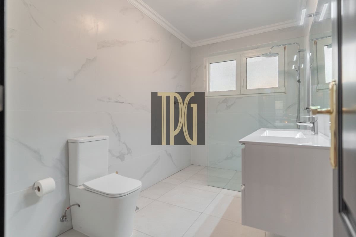 5 slaapkamer Villa te koop in Chayofa - € 1.250.000 (Ref: 9904289)