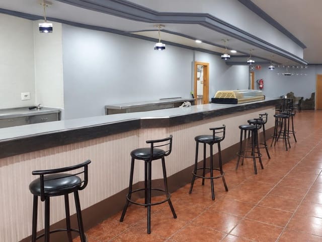 1 quarto Comercial para venda em Elche / Elx - 95 000 € (Ref: 10094720)