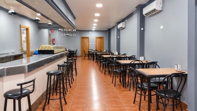 1 quarto Comercial para venda em Elche / Elx - 95 000 € (Ref: 10094720)