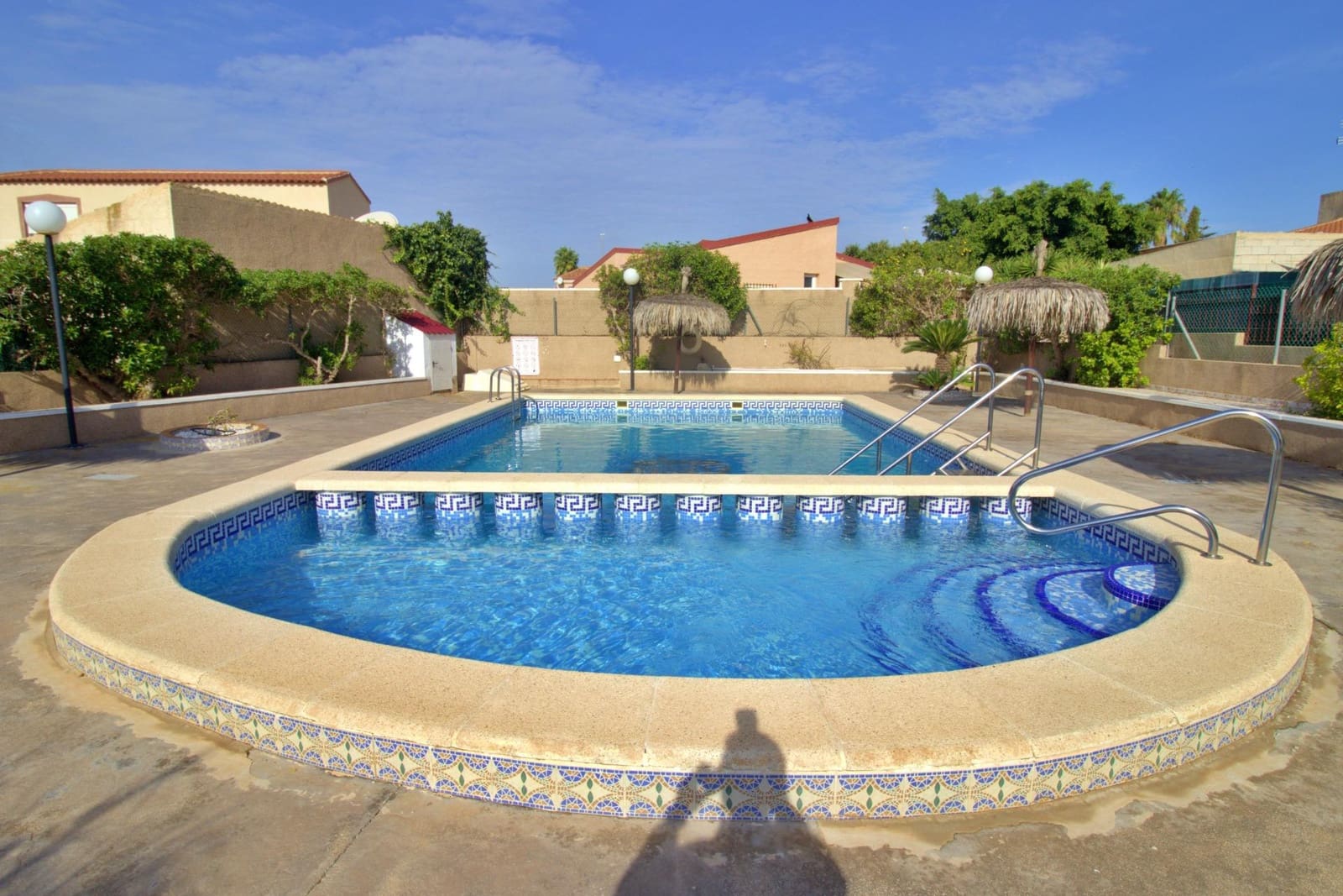 2 slaapkamer Bungalow te huur in San Fulgencio met zwembad garage - € 600 (Ref: 10147159)