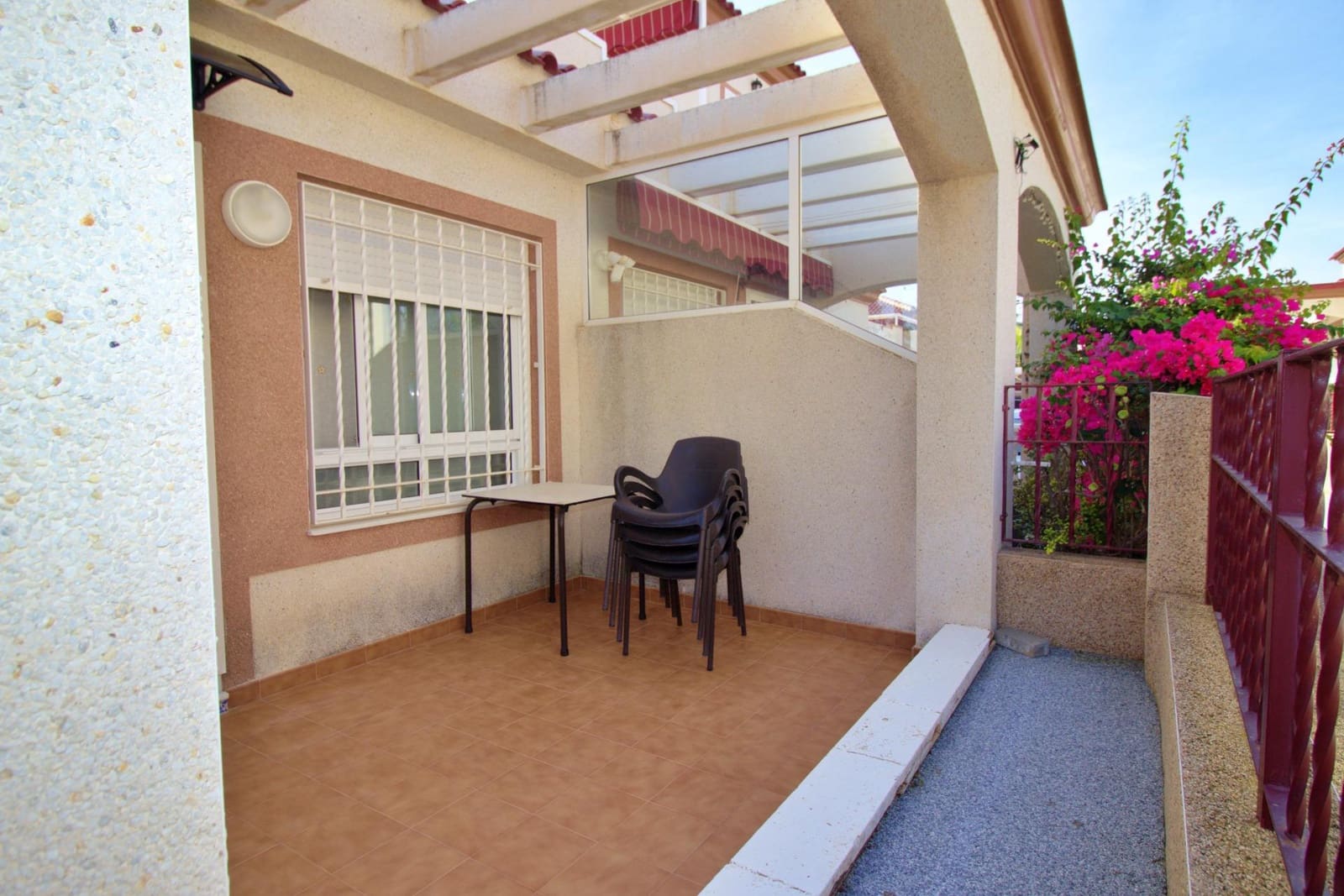 2 slaapkamer Bungalow te huur in San Fulgencio met zwembad garage - € 600 (Ref: 10147159)