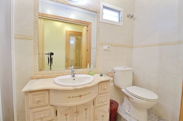 2 Zimmer Wohnung zu verkaufen in Elche / Elx - 125.000 € (Ref: 1554033)