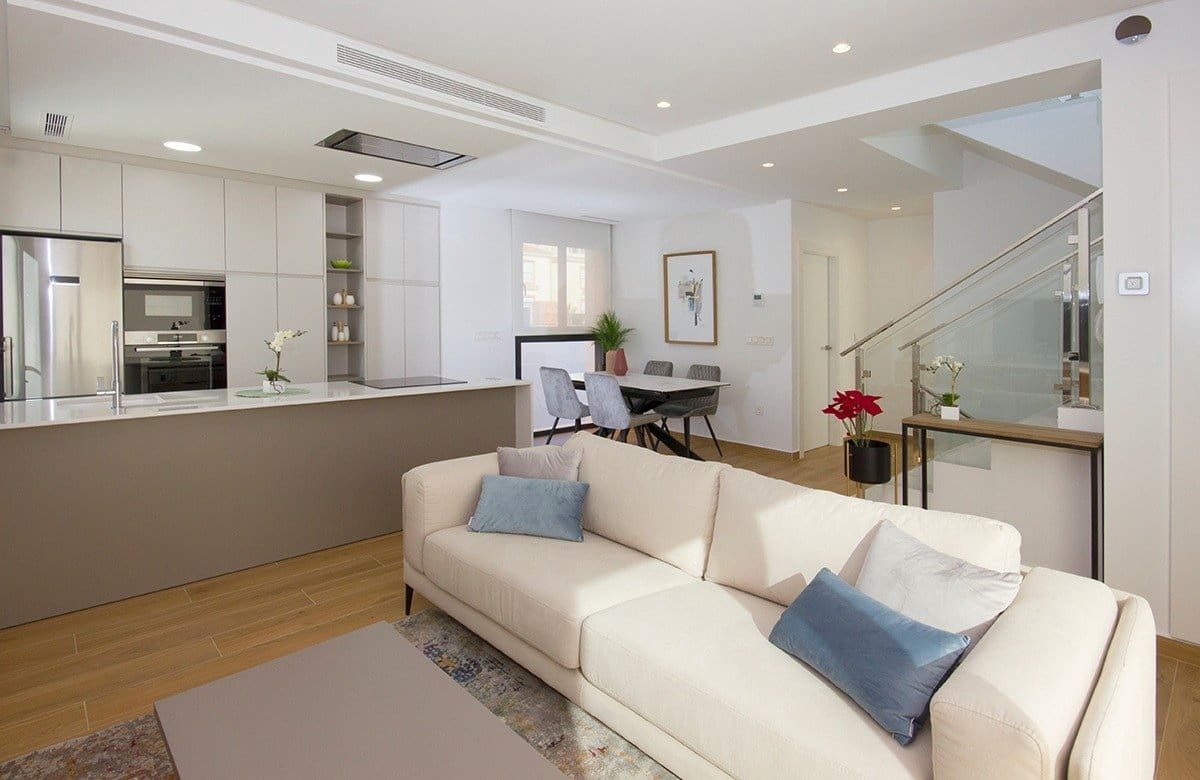 3 soveværelse Villa til salg i El Campello med swimmingpool - € 859.900 (Ref: 6164996)