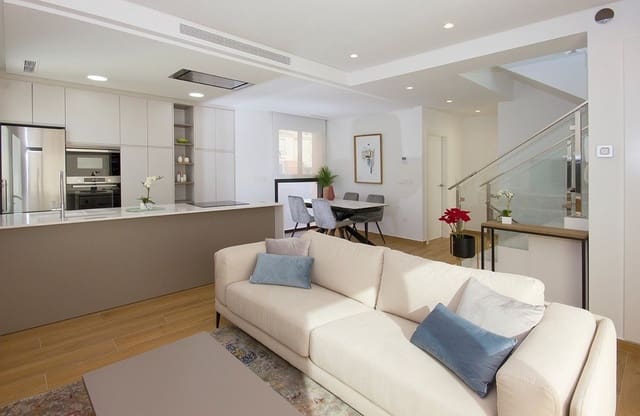 Chalet de 3 habitaciones en El Campello en venta con piscina - 859.900 € (Ref: 6164996)