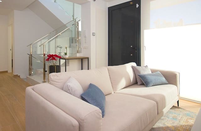 Chalet de 3 habitaciones en El Campello en venta con piscina - 859.900 € (Ref: 6164996)