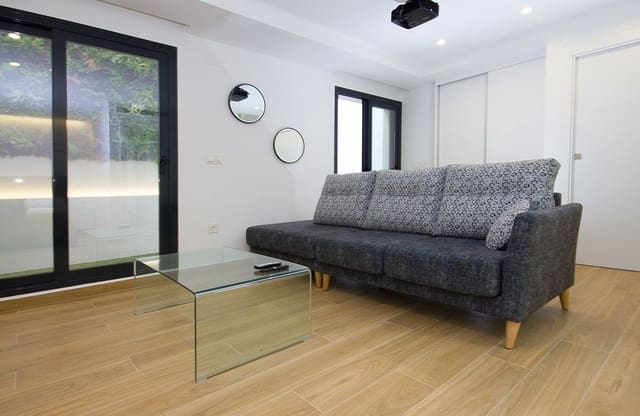 Chalet de 3 habitaciones en El Campello en venta con piscina - 859.900 € (Ref: 6164996)