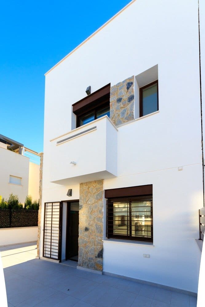 3 Zimmer Villa zu verkaufen in Pilar de la Horadada mit Pool - 247.900 € (Ref: 6751090)