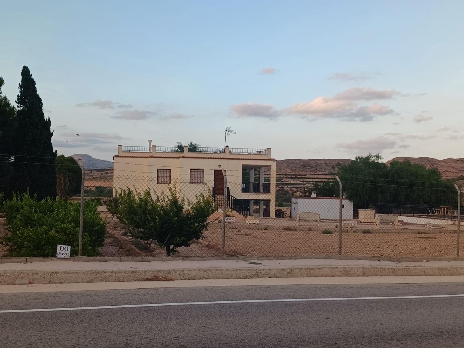 5 soveværelse Finca/Landehus til salg i Aspe med swimmingpool garage - € 1.515.000 (Ref: 7158957)