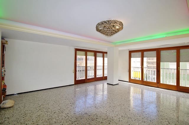 4 Zimmer Wohnung zu verkaufen in Centro, Elche / Elx - 220.000 € (Ref: 7216056)