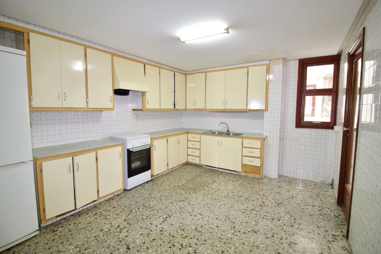 4 slaapkamer Flat te koop in Elche / Elx - € 220.000 (Ref: 7216056)