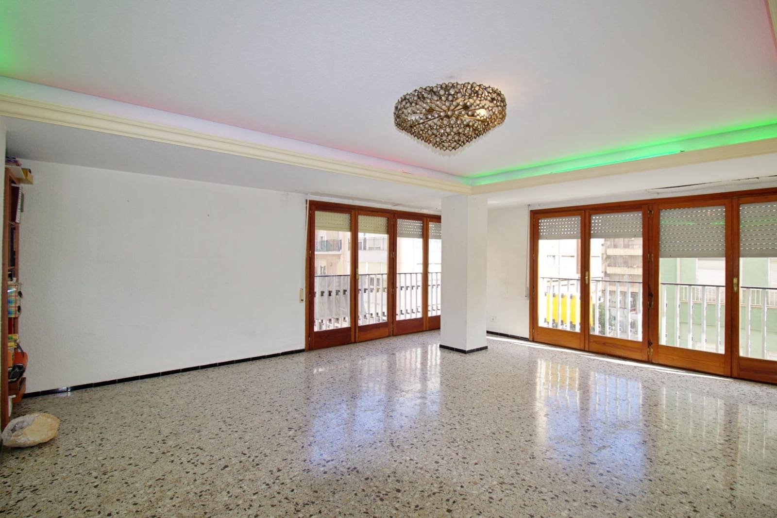 4 quarto Apartamento para venda em Elche / Elx - 220 000 € (Ref: 7216056)