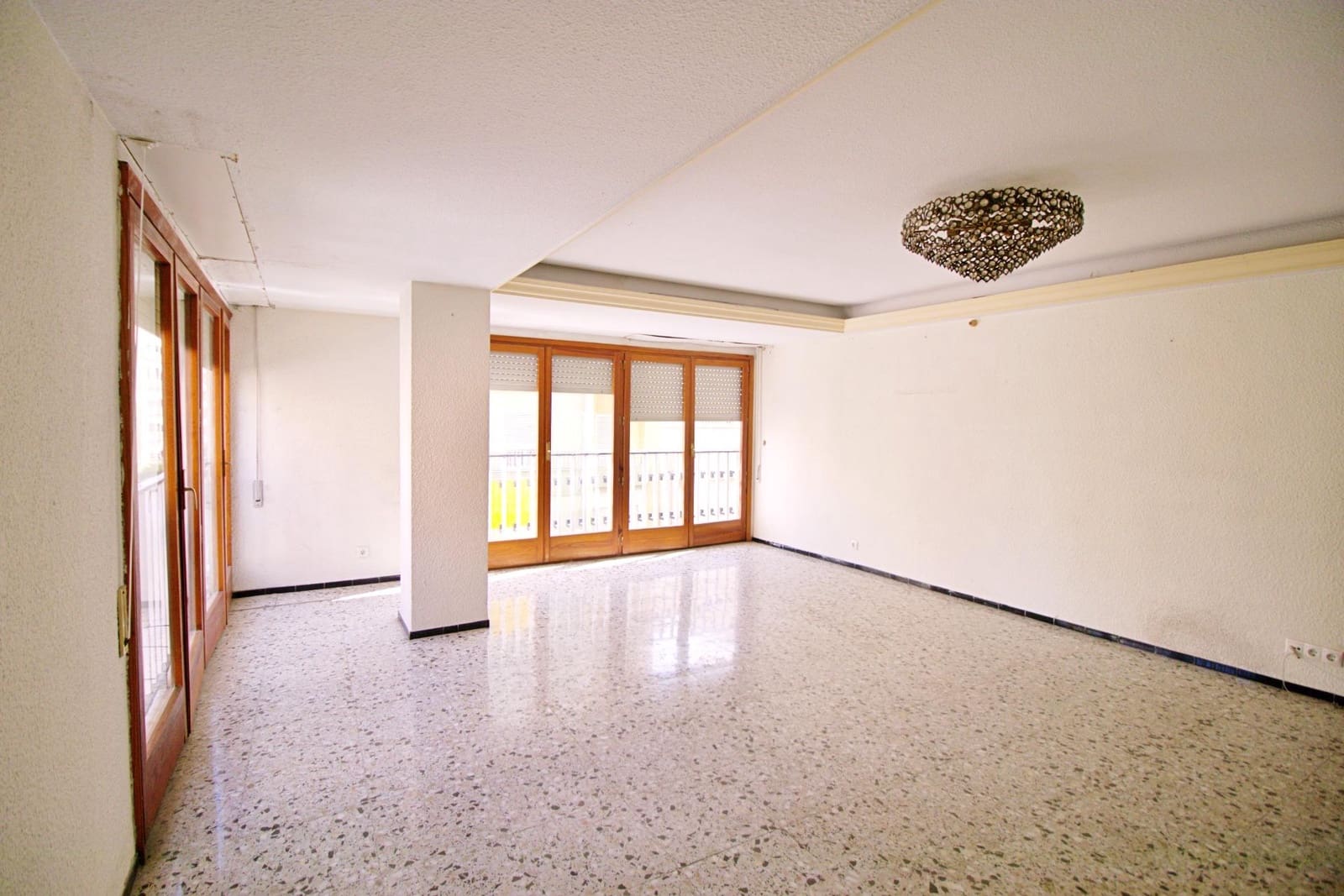 4 quarto Apartamento para venda em Elche / Elx - 220 000 € (Ref: 7216056)