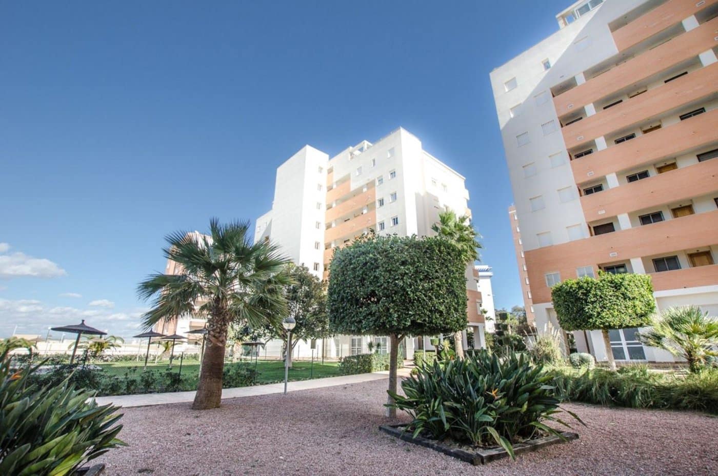 4 soveværelse Penthouse til salg i Guardamar del Segura med swimmingpool garage - € 360.000 (Ref: 7216057)