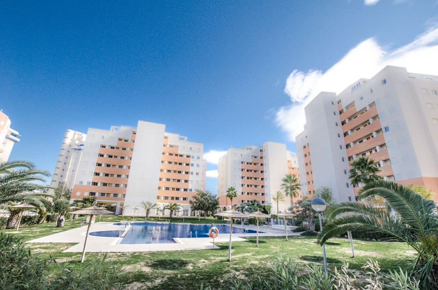 4 soveværelse Penthouse til salg i Guardamar del Segura med swimmingpool garage - € 360.000 (Ref: 7216057)