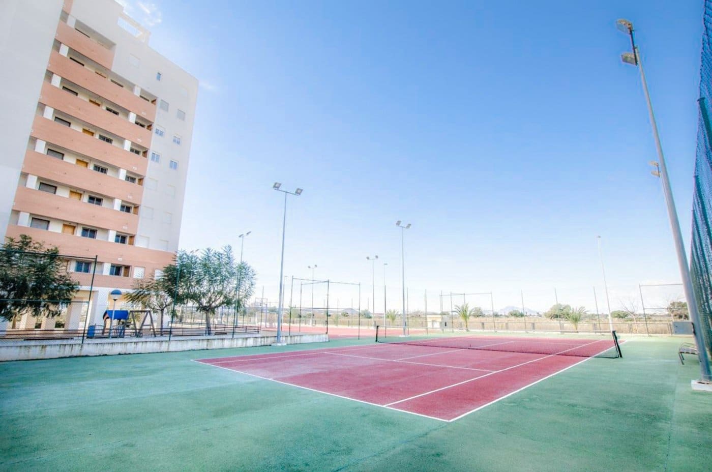 4 soveværelse Penthouse til salg i Guardamar del Segura med swimmingpool garage - € 360.000 (Ref: 7216057)