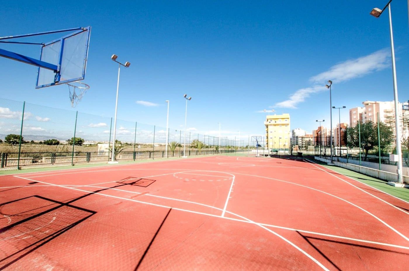 4 soveværelse Penthouse til salg i Guardamar del Segura med swimmingpool garage - € 360.000 (Ref: 7216057)