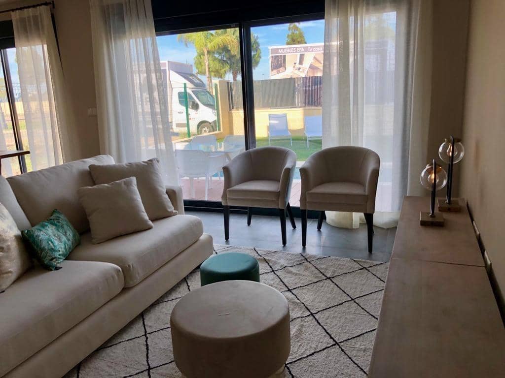 3 quarto Moradia para venda em Los Alcazares com piscina - 350 000 € (Ref: 7388482)