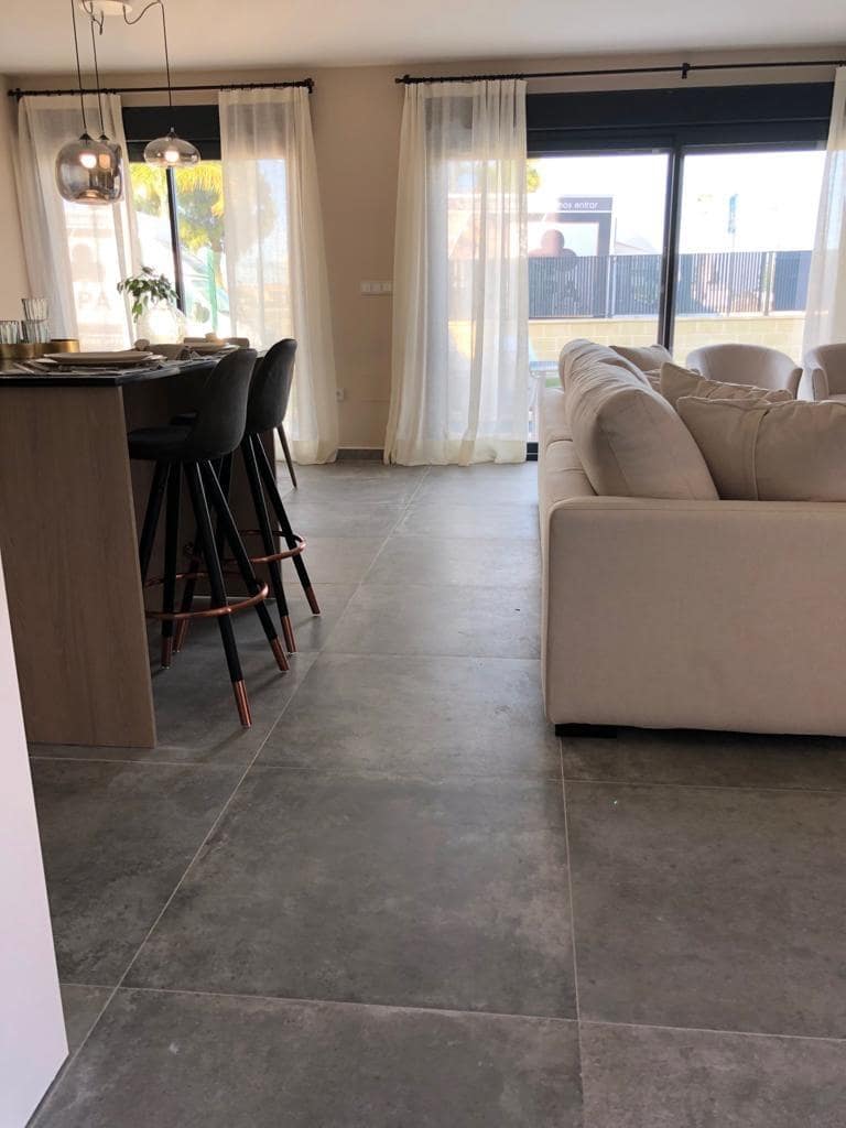 3 quarto Moradia para venda em Los Alcazares com piscina - 350 000 € (Ref: 7388482)