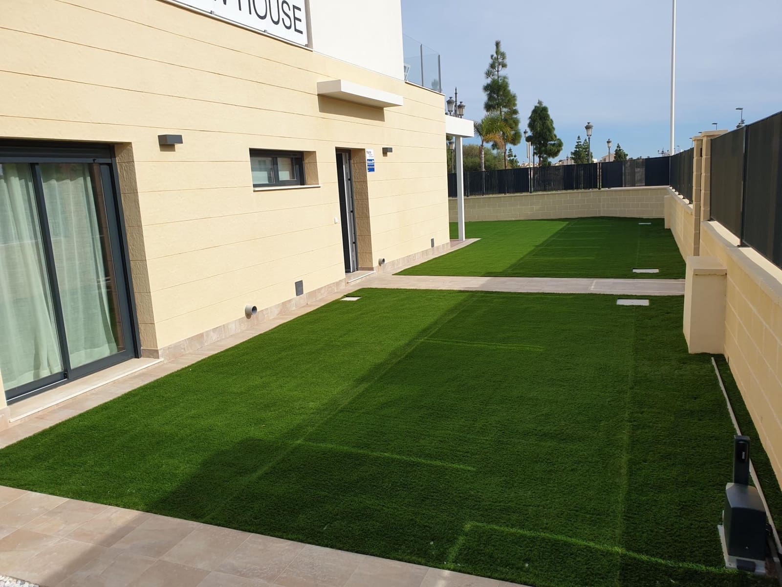 3 quarto Moradia para venda em Los Alcazares com piscina - 350 000 € (Ref: 7388482)