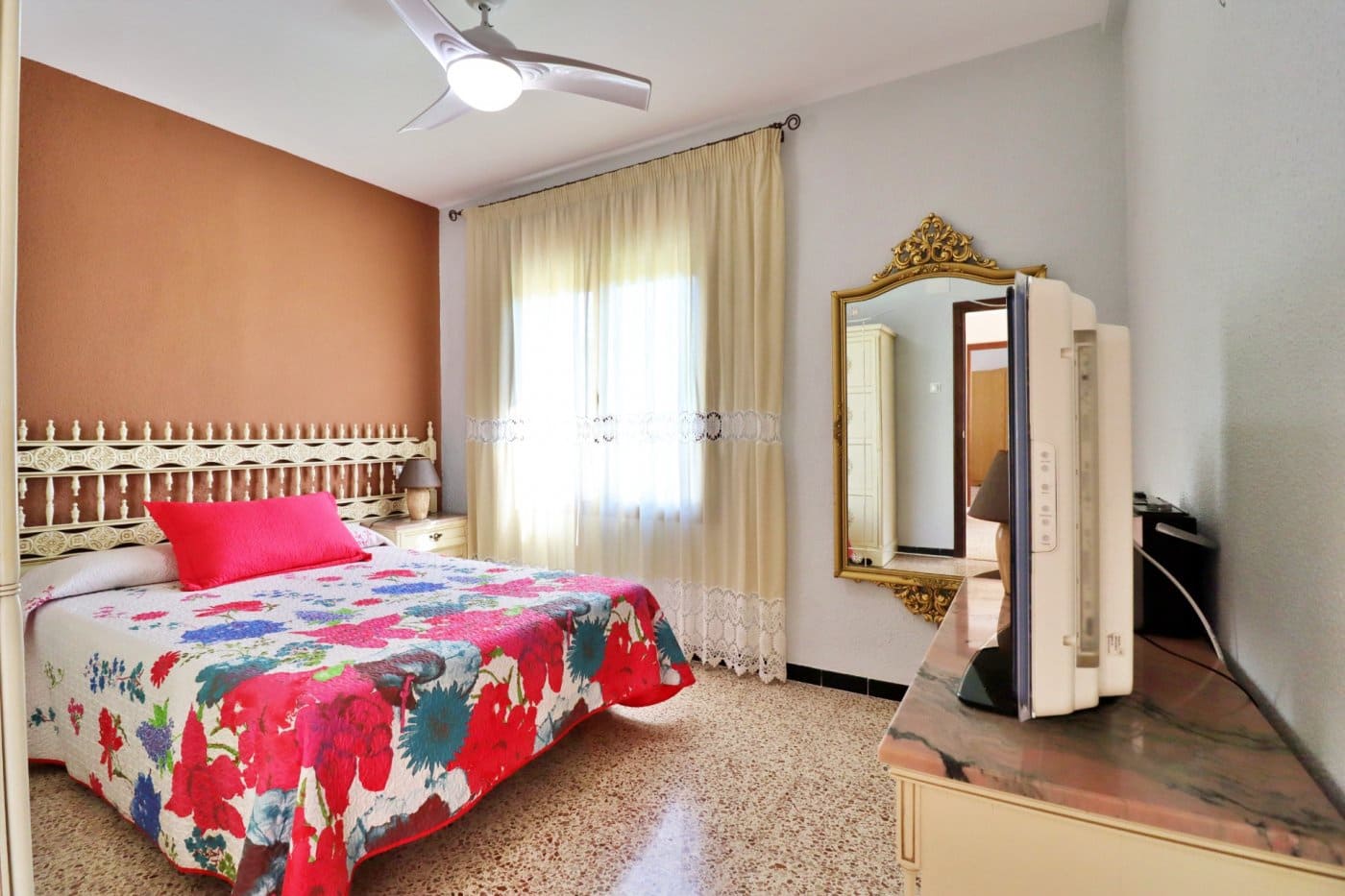 6 sypialnia Willa na sprzedaż w Elche / Elx z basenem - 430 000 € (Ref: 7578238)