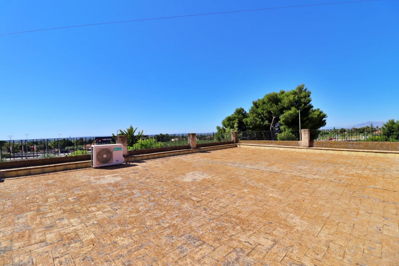 6 sypialnia Willa na sprzedaż w Elche / Elx z basenem - 430 000 € (Ref: 7578238)