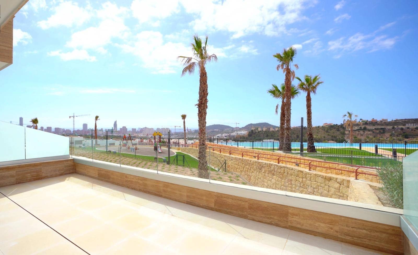 4 quarto Apartamento para venda em Finestrat com piscina - 570 000 € (Ref: 7580712)