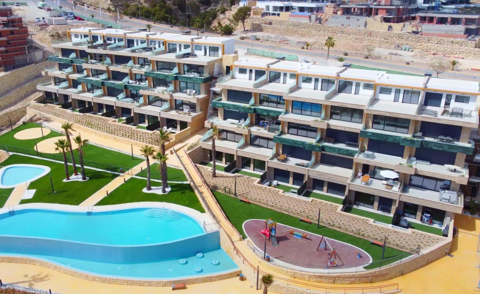 4 quarto Apartamento para venda em Finestrat com piscina - 570 000 € (Ref: 7580712)
