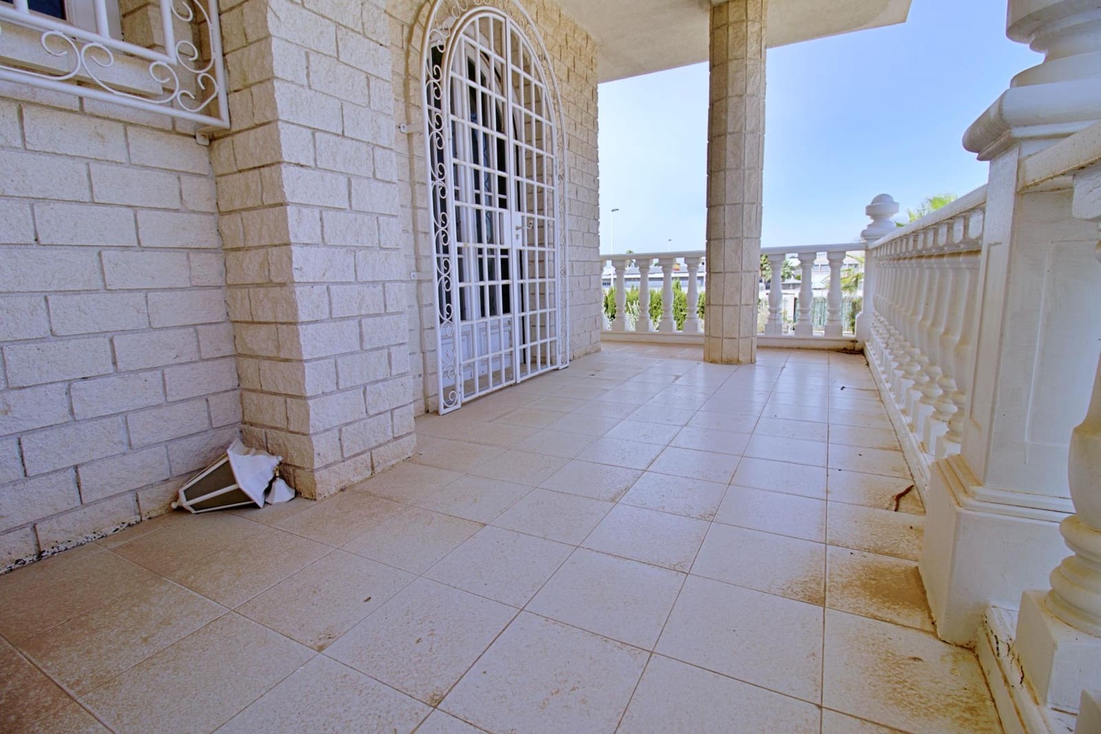 5 quarto Moradia para venda em Elche / Elx com piscina garagem - 525 000 € (Ref: 7715077)