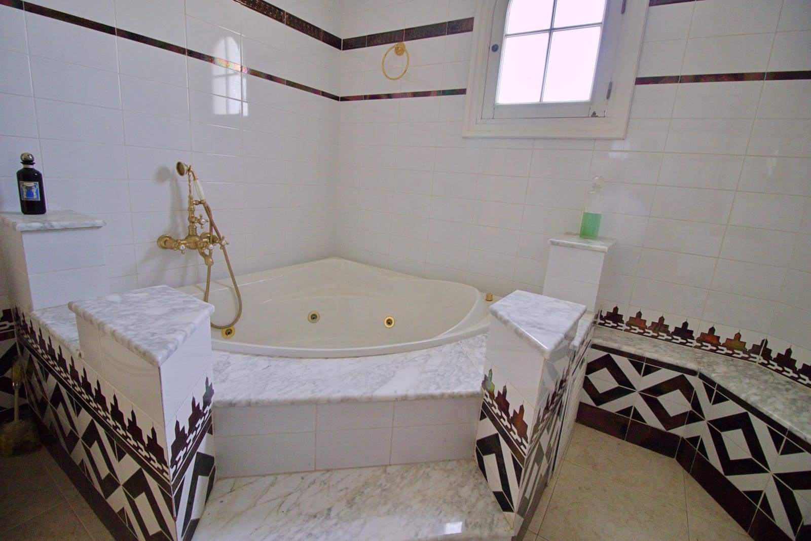 5 quarto Moradia para venda em Elche / Elx com piscina garagem - 525 000 € (Ref: 7715077)