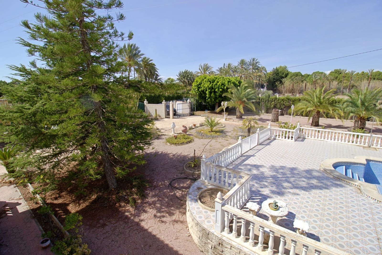 5 quarto Moradia para venda em Elche / Elx com piscina garagem - 525 000 € (Ref: 7715077)