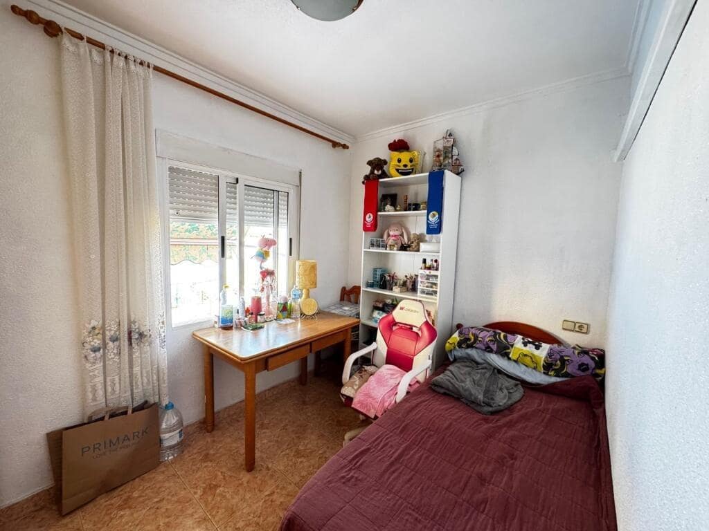 Chalet de 5 habitaciones en Orihuela Costa en venta con piscina garaje - 330.000 € (Ref: 7733773)