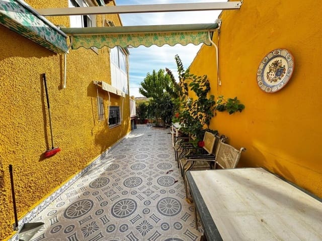 Chalet de 5 habitaciones en Orihuela Costa, Orihuela en venta con piscina garaje - 330.000 € (Ref: 7733773)