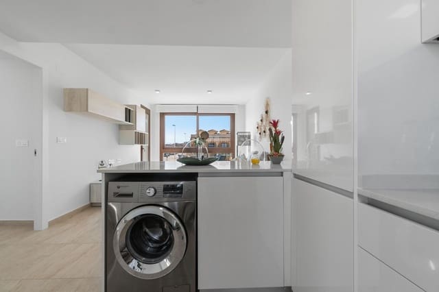 Apartamento de 2 habitaciones en San Pedro del Pinatar en venta con piscina - 229.000 € (Ref: 7791912)