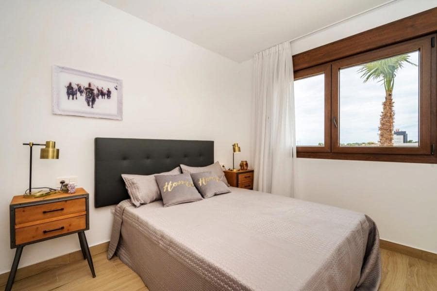 Apartamento de 3 habitaciones en Finestrat en venta con piscina - 389.900 € (Ref: 7842581)