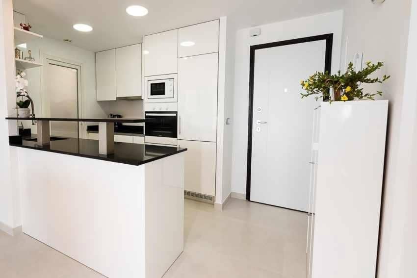 2 soveværelse Lejlighed til salg i Arenales del Sol med swimmingpool garage - € 525.000 (Ref: 7911804)